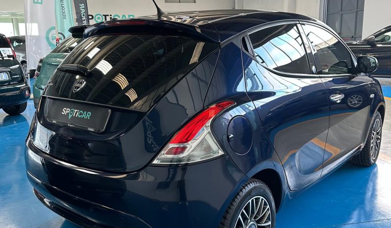 Lancia Ypsilon 1.2 GPL casamadre City Car Elegante pieno