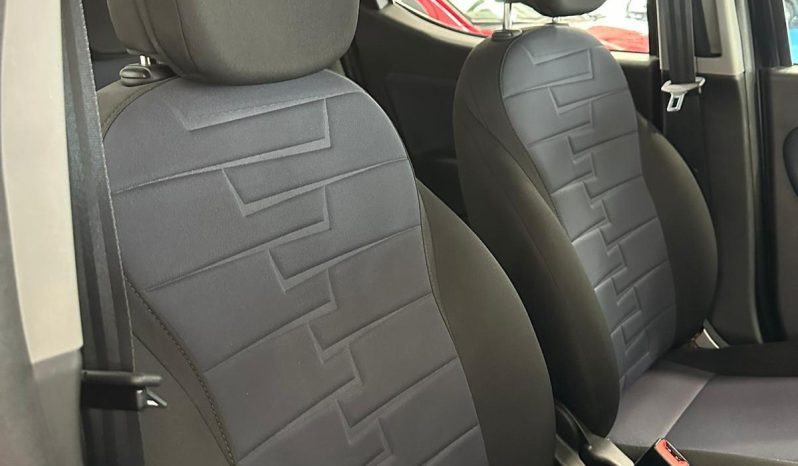 Lancia Ypsilon Hybrid Platino – Anno 2024 | Eleganza & Tecnologia pieno