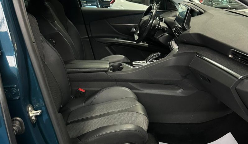 SUV Premium! Peugeot 3008 BlueHDi GT – Eleganza e Potenza pieno