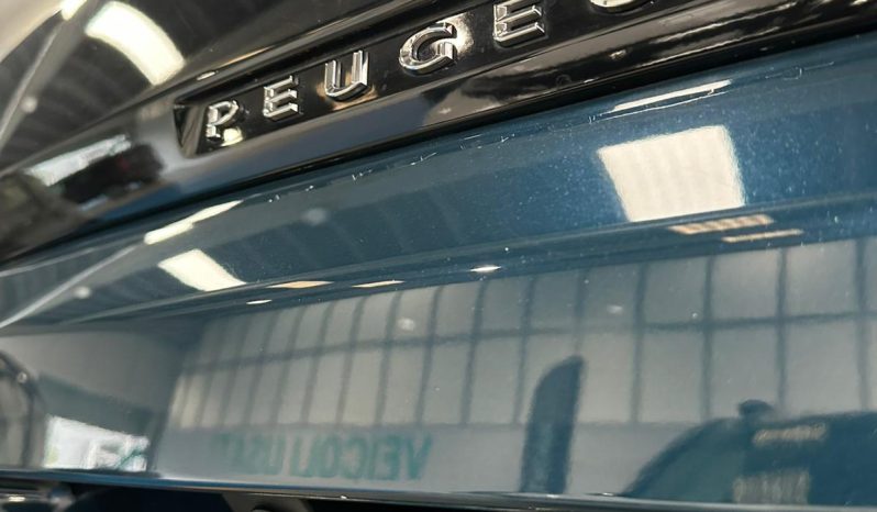 SUV Premium! Peugeot 3008 BlueHDi GT – Eleganza e Potenza pieno