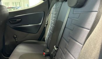 Ypsilon Hybrid Platino 2024 – Full Optional, GPL su Richiesta pieno