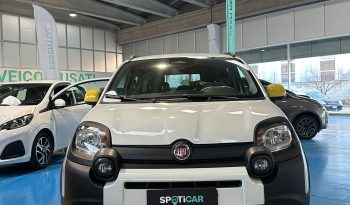 FIAT Pandina Cross – Il Crossover Ibrido Più Amato d’Italia pieno