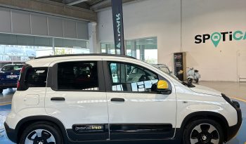 FIAT Pandina Cross – Il Crossover Ibrido Più Amato d’Italia pieno