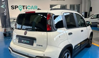 FIAT Pandina Cross – Il Crossover Ibrido Più Amato d’Italia pieno