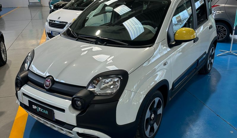 FIAT Pandina Cross – Il Crossover Ibrido Più Amato d’Italia pieno
