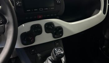 FIAT Pandina Cross Hybrid – Grinta, Efficienza e Consegna Immediata pieno