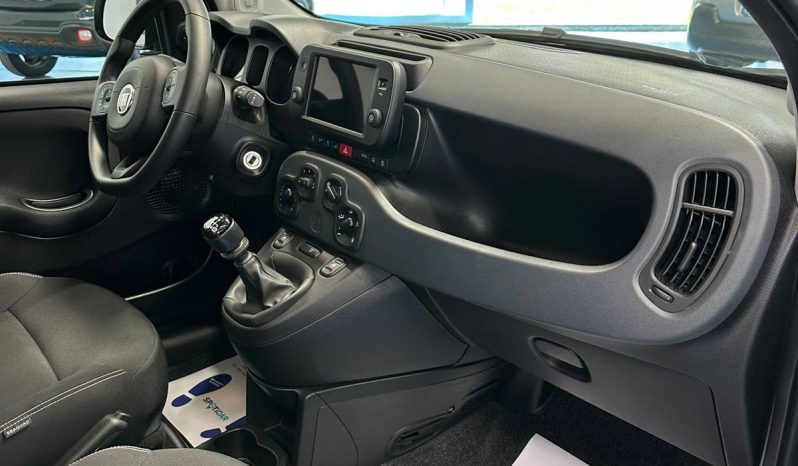 FIAT PANDA CROSS 1.0 HYBRID 70 CV 2024 pieno