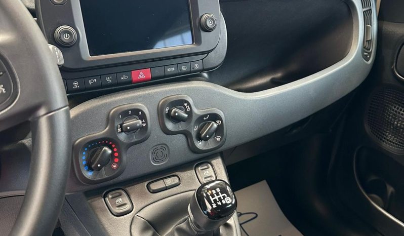 FIAT PANDA CROSS 1.0 HYBRID 70 CV 2024 pieno
