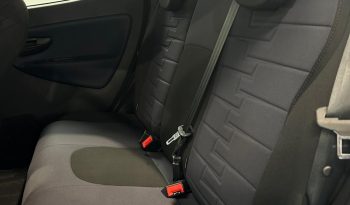 Ypsilon Platino 1.0 Hybrid – Eleganza Italiana a Prezzo Speciale pieno