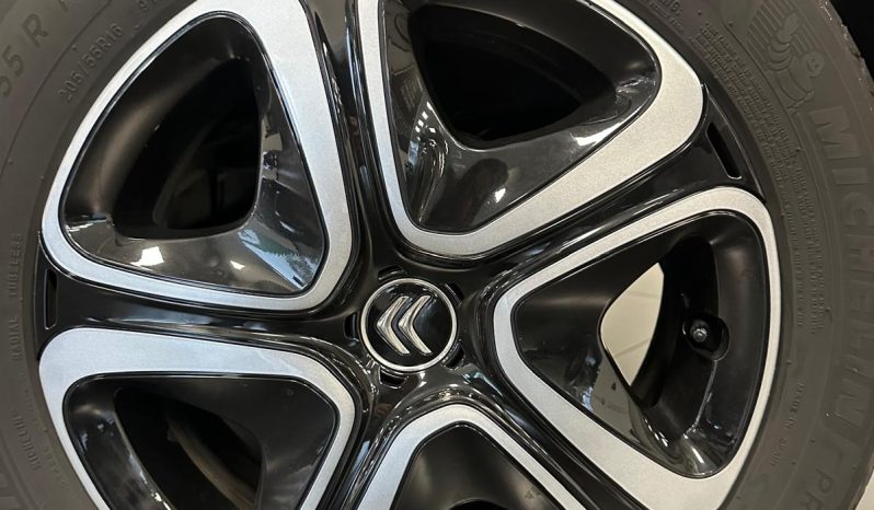 CITROËN C3 SHINE 1.2 BENZINA – COMFORT & STILE pieno