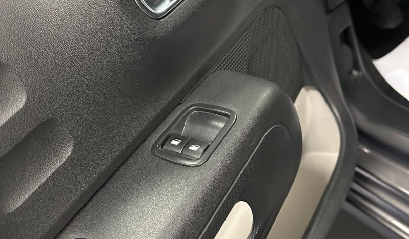 CITROËN C3 SHINE 1.2 BENZINA – COMFORT & STILE pieno