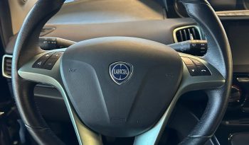 LANCIA YPSILON HYBRID PLATINO 70CV – TOP DI GAMMA – 2024 pieno