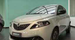 LANCIA YPSILON HYBRID PLATINO 70CV – VERDE RUGIADA ULTIMA DISPONIBILE