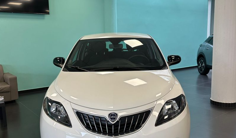 LANCIA YPSILON HYBRID PLATINO – UFFICIALE FIAT ITALIA pieno