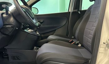 LANCIA YPSILON HYBRID PLATINO – UFFICIALE FIAT ITALIA pieno