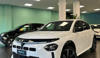 NUOVA YPSILON HYBRID AUTOMATICA LX – MODELLO 2025 pieno