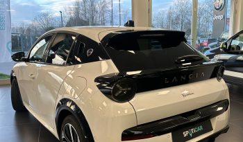 NUOVA YPSILON HYBRID AUTOMATICA LX – MODELLO 2025 pieno