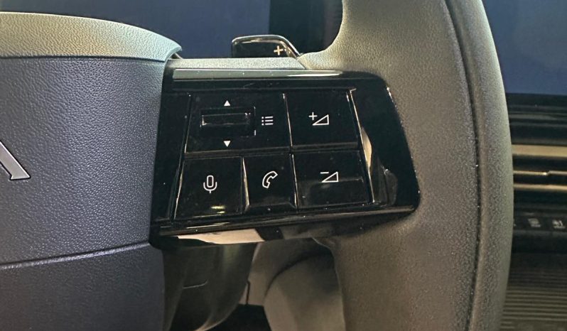 NUOVA YPSILON HYBRID AUTOMATICA LX – MODELLO 2025 pieno