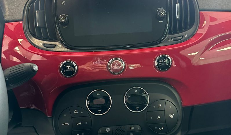 È AMORE AL PRIMO SGUARDO pieno