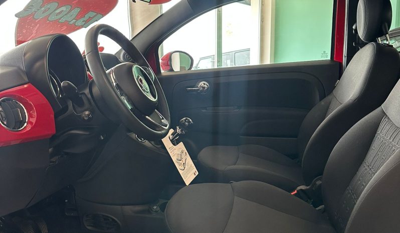 È AMORE AL PRIMO SGUARDO pieno