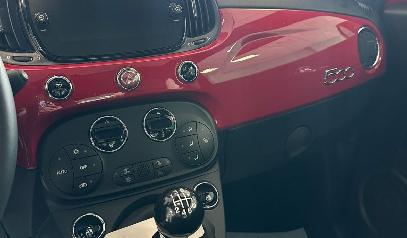 È AMORE AL PRIMO SGUARDO pieno