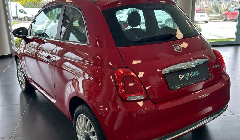 È AMORE AL PRIMO SGUARDO pieno