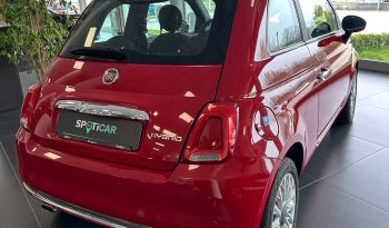 È AMORE AL PRIMO SGUARDO pieno