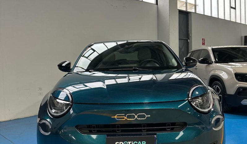 FIAT 600 1.2 HYBRID 110CV LA PRIMA – AUTOMATICA – 2025 pieno