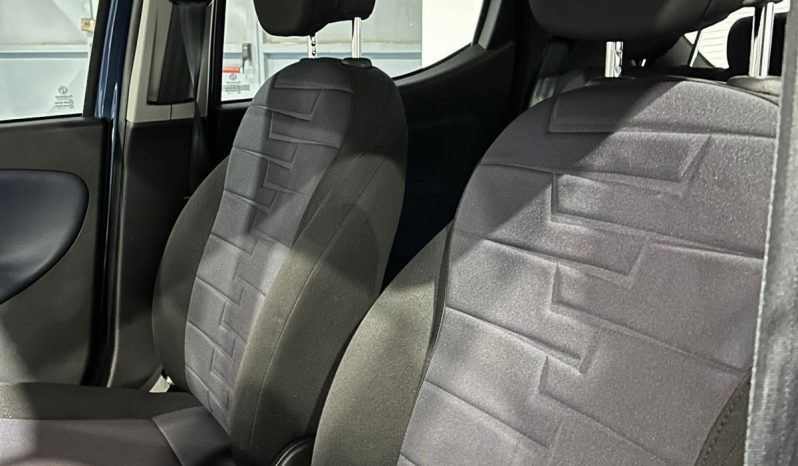 LANCIA YPSILON 70CV HYBRID – ELEGANZA & TECNOLOGIA pieno