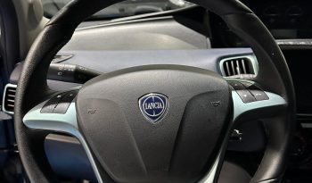 LANCIA YPSILON 70CV HYBRID – ELEGANZA & TECNOLOGIA pieno