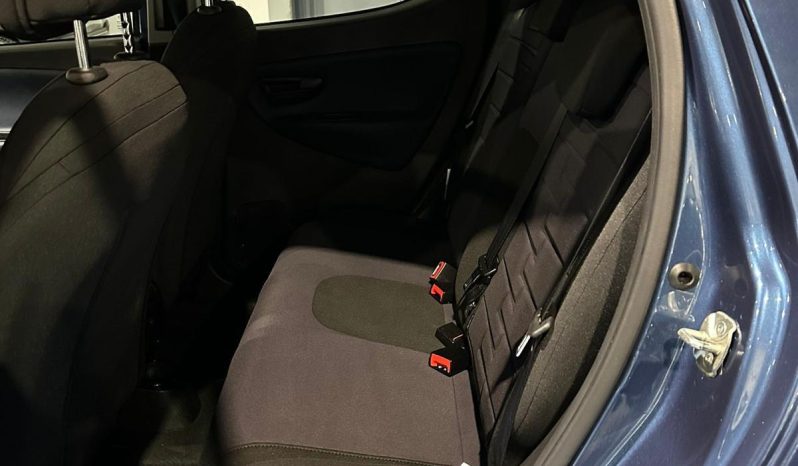 LANCIA YPSILON 70CV HYBRID – ELEGANZA & TECNOLOGIA pieno