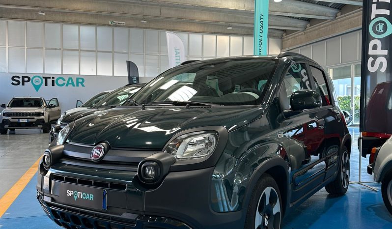 Colore Verde Foresta |  Versione Super Accessoriata pieno