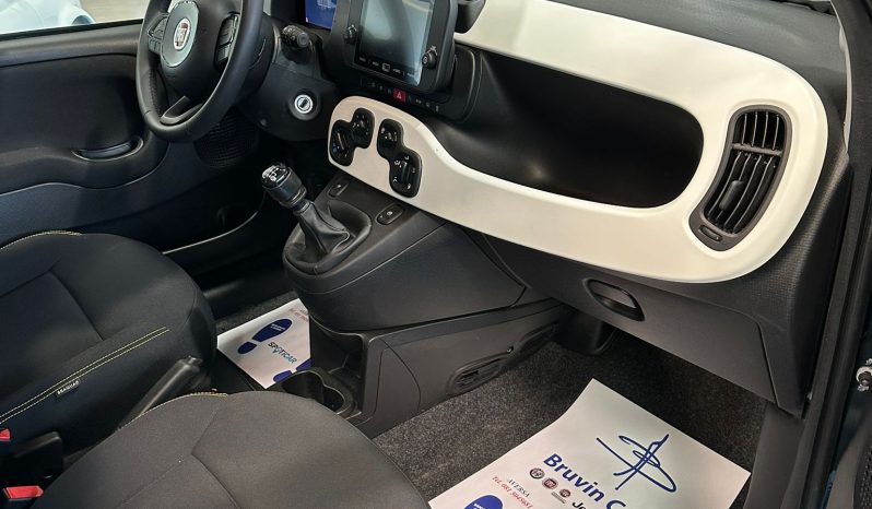 Colore Verde Foresta |  Versione Super Accessoriata pieno