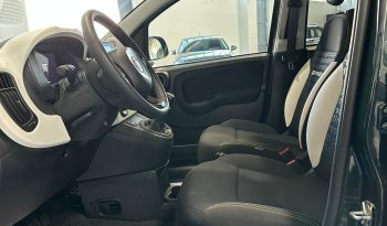 Colore Verde Foresta |  Versione Super Accessoriata pieno