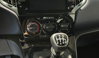 YPSILON PLATINO IBRIDA – ELEGANZA E TECNOLOGIA AL TOP pieno