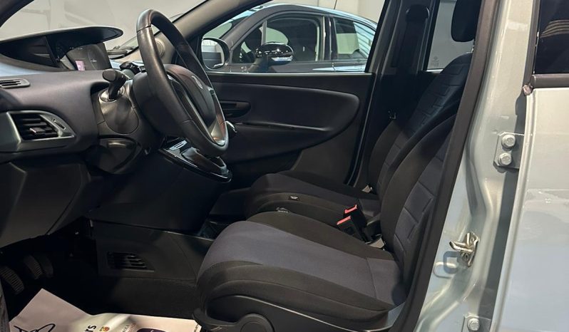 Lancia Ypsilon Hybrid Platino 2024 – Ultima Disponibile! pieno