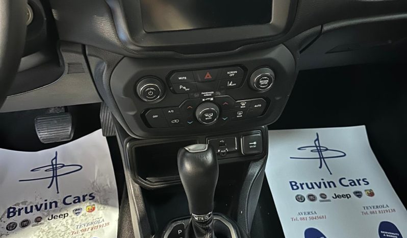 Jeep Renegade 1.5 Turbo Hybrid 130CV Limited – Eleganza e Prestazioni! pieno