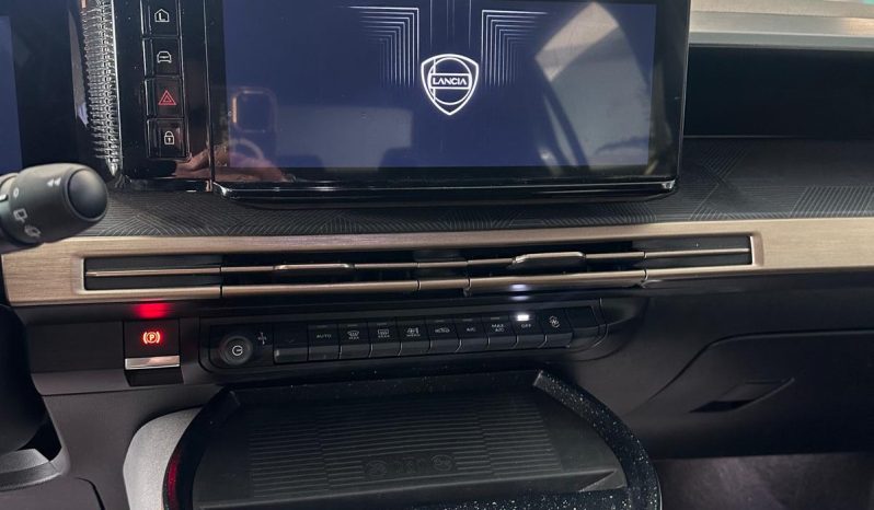 Lancia Ypsilon Hybrid LX Automatica – Nuovissima, Top Comfort pieno