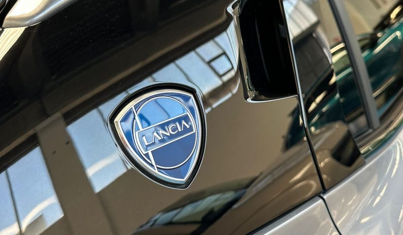 Nuova Lancia Ypsilon LX Hybrid Automatica – OFFERTA €17.900! pieno