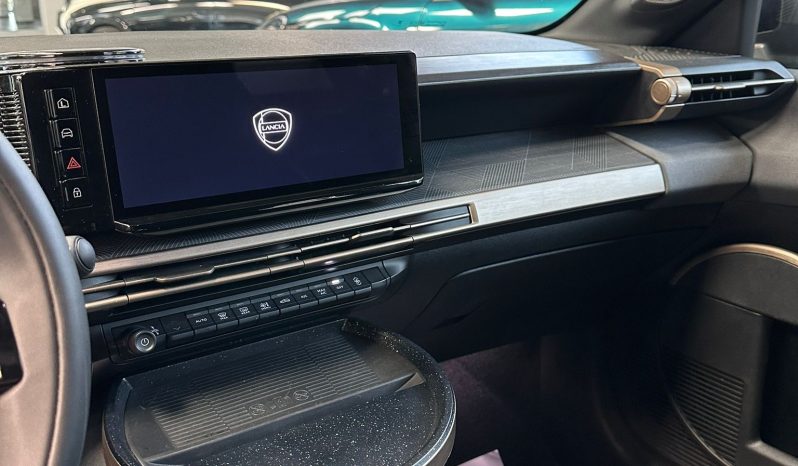 Nuova Lancia Ypsilon LX Hybrid Automatica – OFFERTA €17.900! pieno