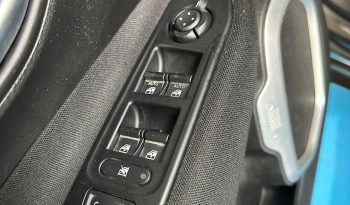 JEEP RENEGADE SPORT GPL – SUV GRINTOSO, COMODO E DAI COSTI RIDOTTI pieno