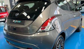 Lancia Ypsilon Hybrid Platino 2024 – Aziendale, Full Optional, Eleganza Italiana! pieno