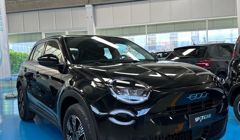 Vettura pronta per qualsiasi prova e visione pieno