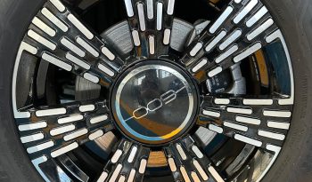 Vettura pronta per qualsiasi prova e visione pieno