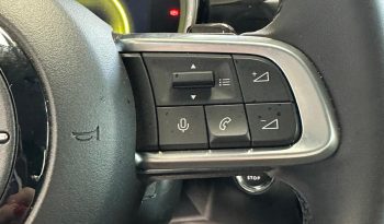 Vettura pronta per qualsiasi prova e visione pieno