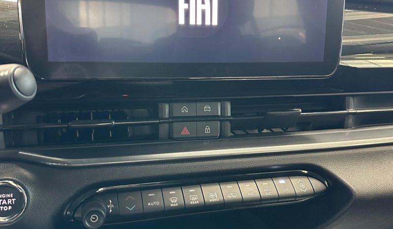 Vettura pronta per qualsiasi prova e visione pieno