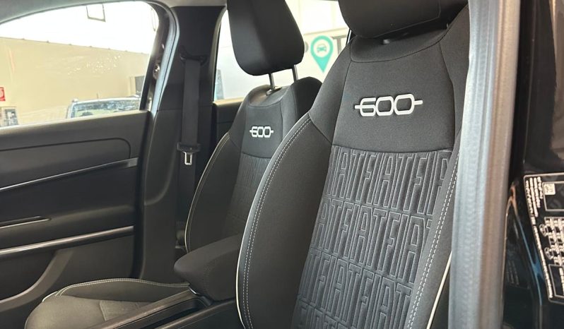 Vettura pronta per qualsiasi prova e visione pieno