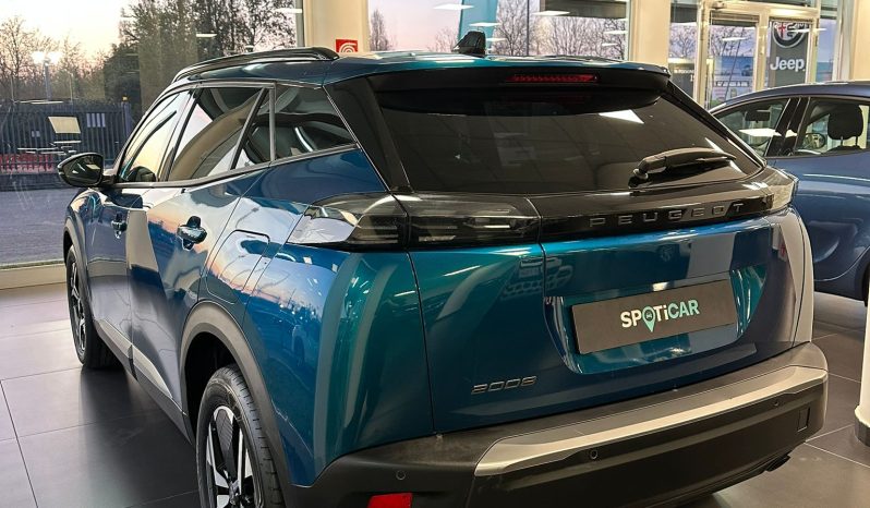 Peugeot 2008 1.2 PureTech 100CV Allure Pack LED Sensori Ant/Post 2025 pieno