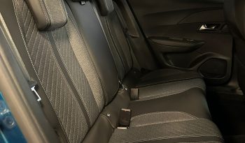 Peugeot 2008 1.2 PureTech 100CV Allure Pack LED Sensori Ant/Post 2025 pieno