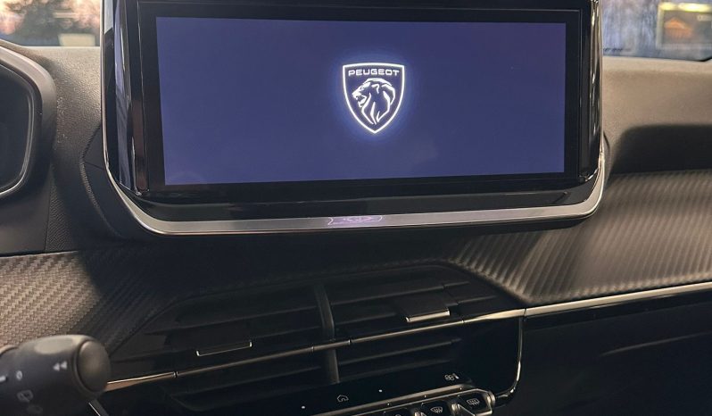 Peugeot 2008 1.2 PureTech 100CV Allure Pack LED Sensori Ant/Post 2025 pieno